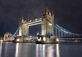Tower Bridge - Brücke über die Themse bei Nacht - London